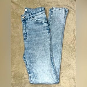 Size 2, H&M, light blue wash.